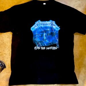 Men’s extra large Metallica Ride the Lightning Black T-Shirt